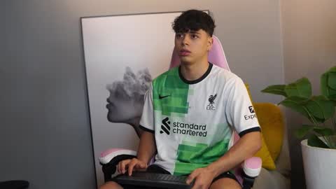 Snapshot of ethan_occonor chatting on November 2025 12:51:02 PM ethan_occonor online show from November 2025 12:51:02 PM