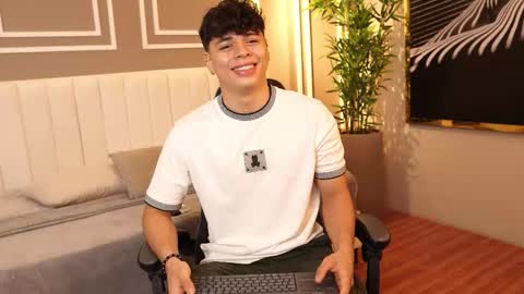 Snapshot of ethan_occonor chatting on November 2025 11:31:01 AM ethan_occonor online show from November 2025 11:31:01 AM