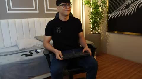 Snapshot of ethan_occonor chatting on November 2025 08:15:02 AM ethan_occonor online show from November 2025 08:15:02 AM