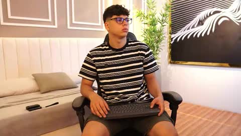 Snapshot of ethan_occonor chatting on December 2025 12:45:01 PM ethan_occonor online show from December 2025 12:45:01 PM