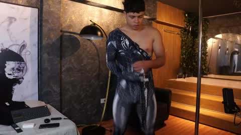 Snapshot of ethan_occonor chatting on April 2026 12:38:01 PM ethan_occonor online show from April 2026 12:38:01 PM