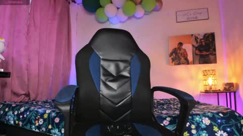 ethan travis online show from May 2026 10:49:02 PM