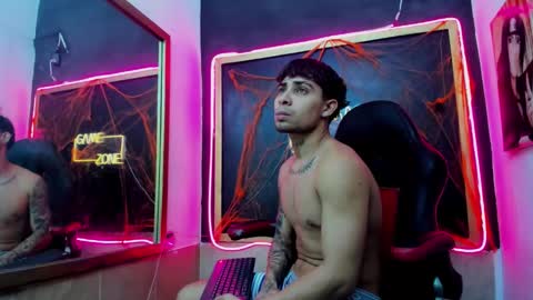 Ethan online show from October 2025 03:43:01 AM