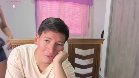 ethanandzoe online show from May 2026 07:08:01 PM