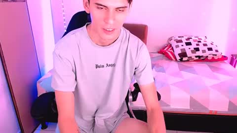 Snapshot of ethancoleeman chatting on September 2025 01:21:01 PM EthanColeeman online show from September 2025 01:21:01 PM