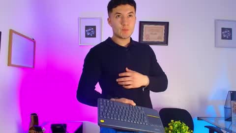 ethanconnor_ online show from April 2026 12:57:02 PM