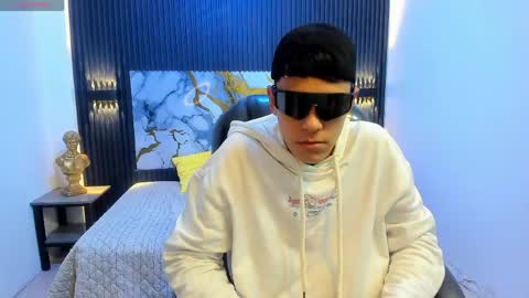 ethanx18 online show from May 2026 03:34:01 AM