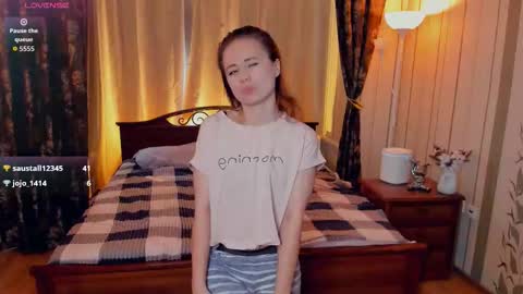 Kira and Kamila online show from October 2025 08:00:01 AM