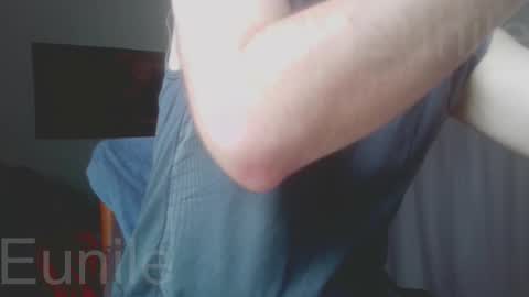 eunile online show from December 2025 10:57:01 AM