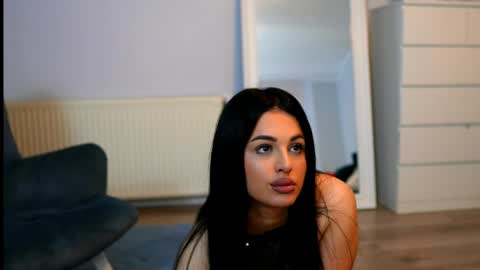Snapshot of euphoriaelle chatting on May 2026 06:36:02 PM euphoriaelle online show from May 2026 06:36:02 PM