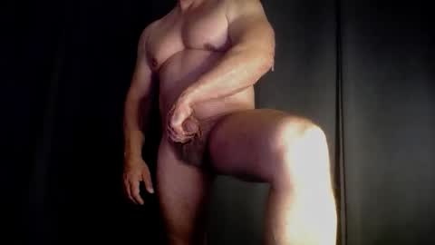 Snapshot of eurobullmuscle chatting on September 2025 01:52:01 AM euro bull online show from September 2025 01:52:01 AM