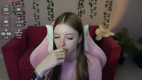 Snapshot of eva__thompson chatting on July 2026 01:08:01 AM Eva online show from July 2026 01:08:01 AM