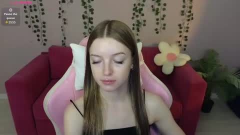 Snapshot of eva__thompson chatting on July 2026 12:57:01 AM Eva online show from July 2026 12:57:01 AM