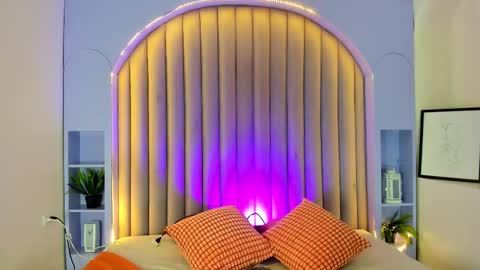 EVA DAEMON  online show from September 2025 11:37:02 AM