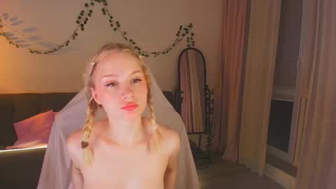 Eva Davis online show from October 2025 02:25:02 AM