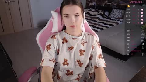 Snapshot of eva_davie chatting on February 2025 10:48:02 AM Eva online show from February 2025 10:48:02 AM