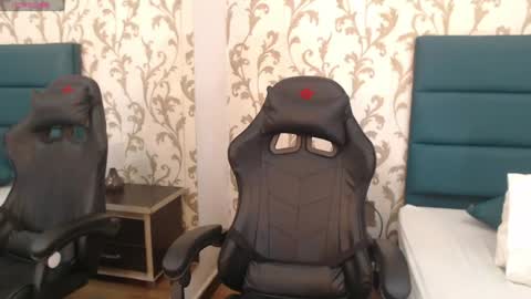 Eva Dumont online show from January 2025 07:18:01 PM