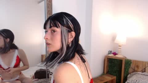 Snapshot of eva_halsey chatting on December 2024 07:45:02 PM E V A online show from December 2024 07:45:02 PM