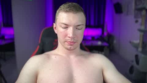 Eva and Iron online show from February 2026 09:35:02 PM