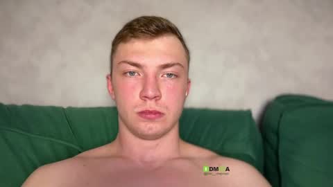 Eva and Iron online show from April 2026 09:40:02 PM