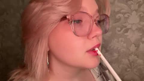 eva_kittenn online show from September 2025 03:56:01 PM