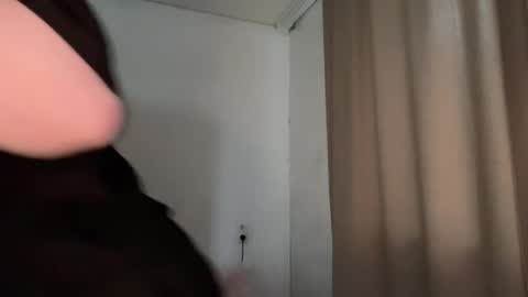 eva_kittenn online show from April 2026 03:42:02 PM