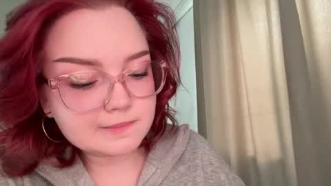 Snapshot of eva_kittenn chatting on May 2026 12:14:02 PM eva_kittenn online show from May 2026 12:14:02 PM