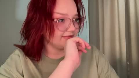 Snapshot of eva_kittenn chatting on June 2026 12:40:01 PM eva_kittenn online show from June 2026 12:40:01 PM