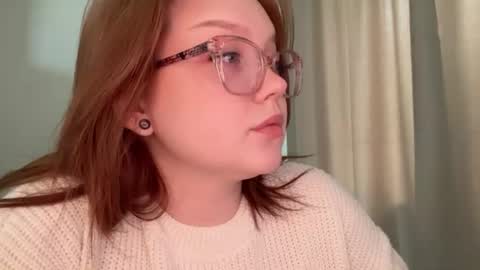 Snapshot of eva_kittenn chatting on June 2026 05:25:01 AM eva_kittenn online show from June 2026 05:25:01 AM