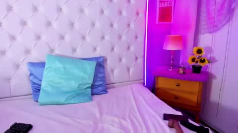    online show from January 2025 09:28:02 AM