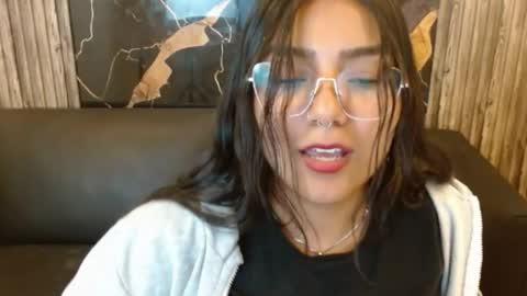 eva_luna86527 online show from May 2026 03:39:02 PM