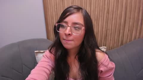 Snapshot of eva_macalliter chatting on December 2024 09:21:02 AM Angelinne online show from December 2024 09:21:02 AM