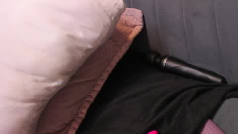 Snapshot of eva_macalliter chatting on December 2024 11:40:01 AM Angelinne online show from December 2024 11:40:01 AM