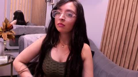 Angelinne online show from December 2025 02:50:02 AM