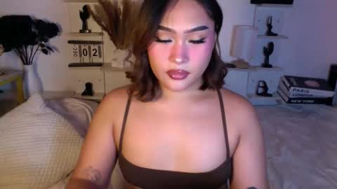 Queen Eva Mazikeen online show from December 2025 11:48:01 AM