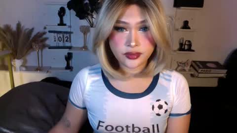 Queen Eva Mazikeen online show from May 2026 10:04:02 PM
