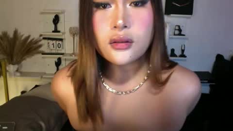 Queen Eva Mazikeen online show from June 2026 10:19:02 PM