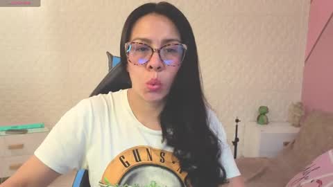Eva  online show from May 2026 02:47:02 PM