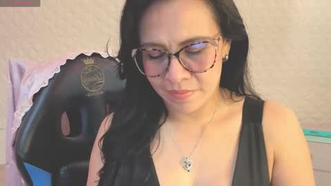 Eva  online show from May 2026 03:07:01 PM