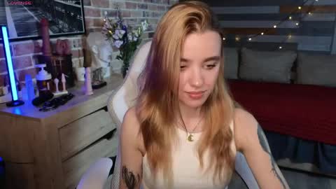 Snapshot of eva_mini chatting on May 2026 10:07:01 PM eva_mini online show from May 2026 10:07:01 PM