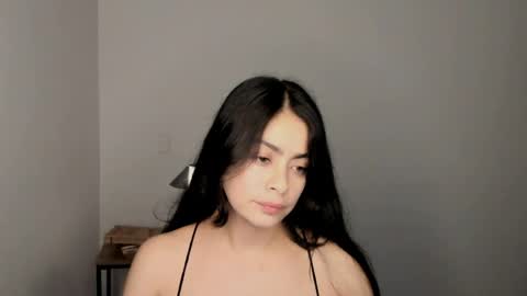 Snapshot of eva_monn chatting on April 2026 11:57:01 PM eva_monn online show from April 2026 11:57:01 PM