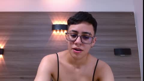 Snapshot of eva_monwalker chatting on March 2025 07:16:02 PM Eva cute online show from March 2025 07:16:02 PM
