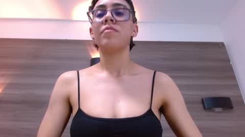 Snapshot of eva_monwalker chatting on March 2025 07:29:02 PM Eva cute online show from March 2025 07:29:02 PM
