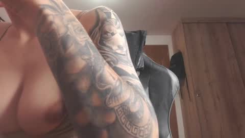 Snapshot of eva_monwalker chatting on April 2026 01:41:01 PM Eva cute online show from April 2026 01:41:01 PM