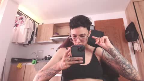Snapshot of eva_monwalker chatting on April 2026 05:35:01 PM Eva cute online show from April 2026 05:35:01 PM