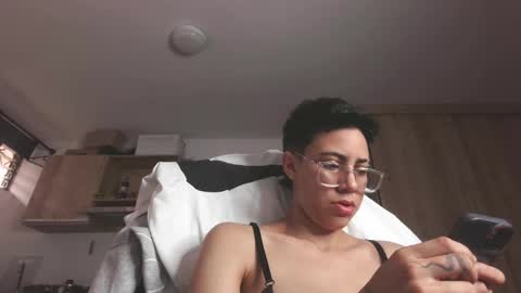 Snapshot of eva_monwalker chatting on April 2026 12:54:01 PM Eva cute online show from April 2026 12:54:01 PM