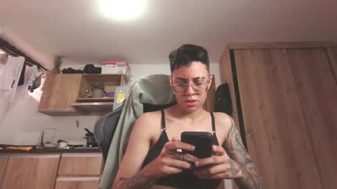 Eva cute online show from June 2026 01:21:02 PM