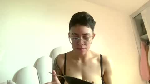 Eva cute online show from July 2026 01:47:01 PM