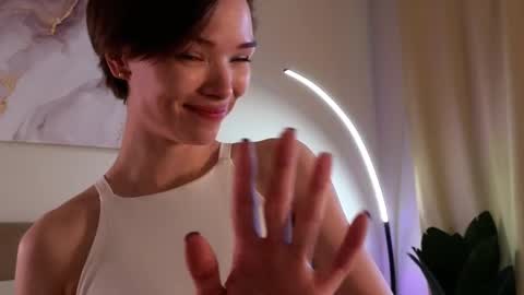 Eva online show from February 2025 12:36:01 PM