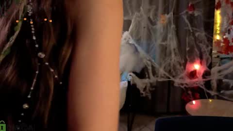 Eva online show from October 2025 06:09:01 PM